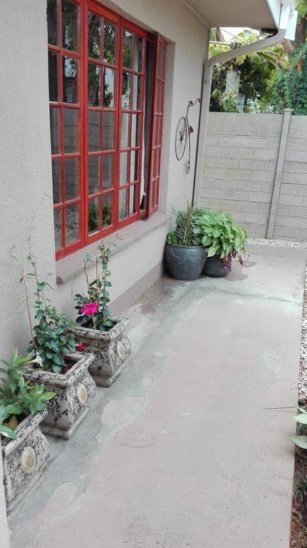 Gemutlich Guesthouse Upington Zewnętrze zdjęcie