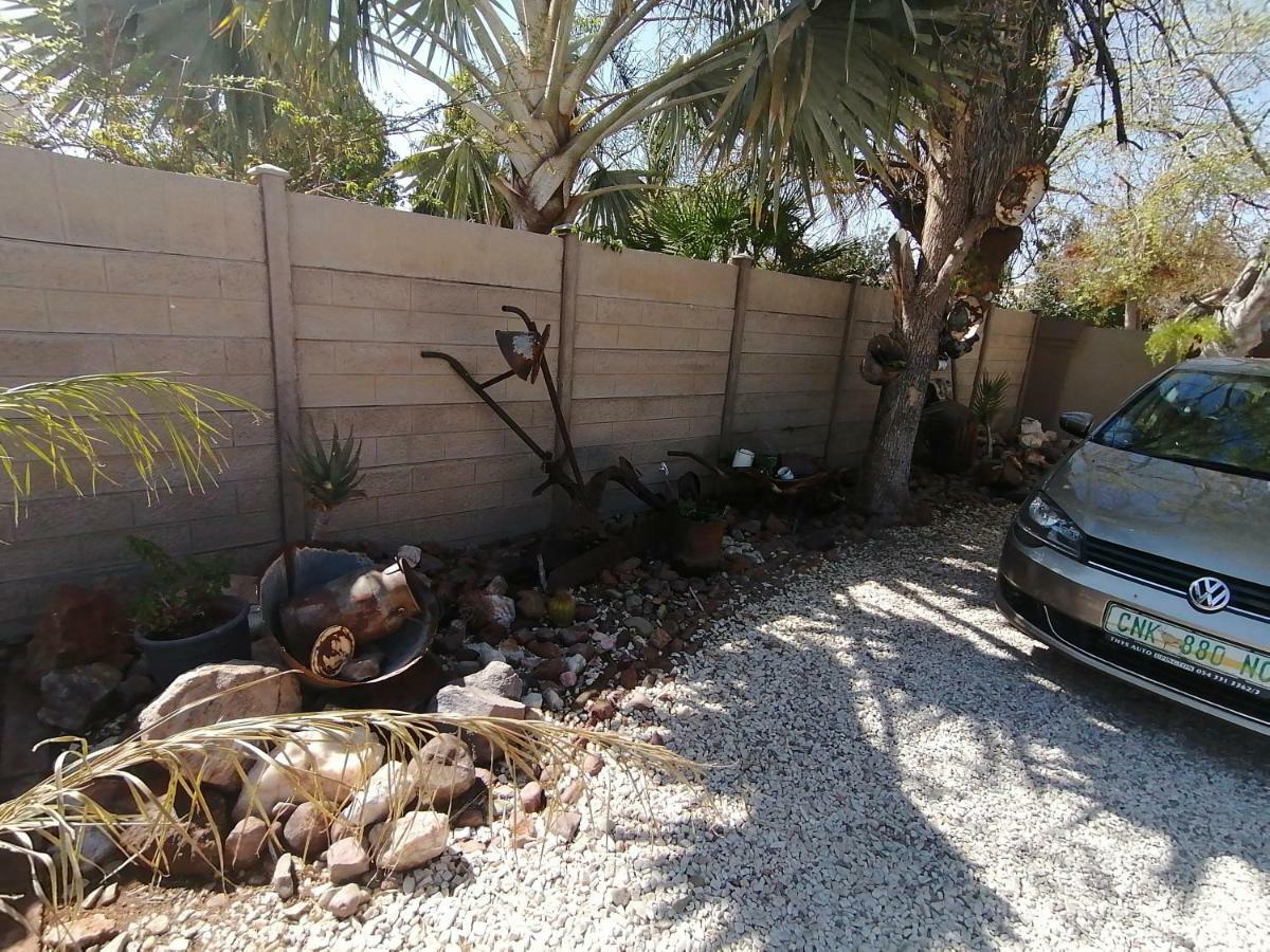 Gemutlich Guesthouse Upington Zewnętrze zdjęcie