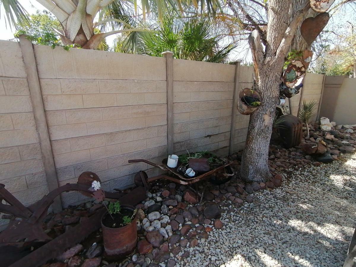 Gemutlich Guesthouse Upington Zewnętrze zdjęcie
